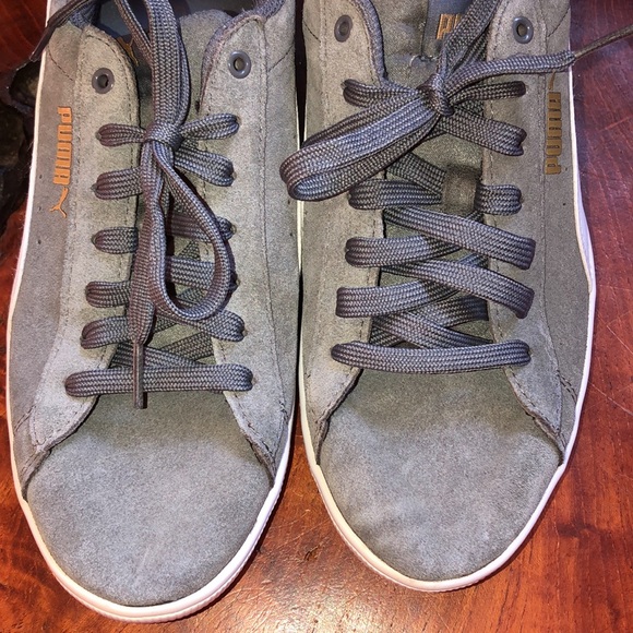 Pumas Gray Suede sz 10 women’s. Gently used condition. - Picture 7 of 7